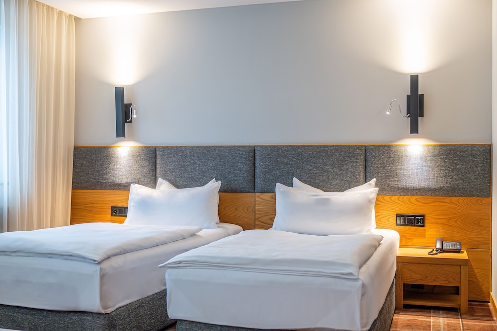 Grand Hotel Suhl 16/50