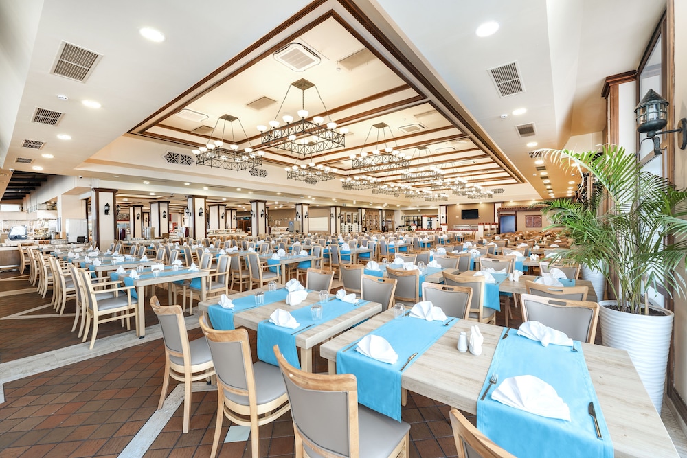 Salamis Bay Conti Resort and Casino 35/50