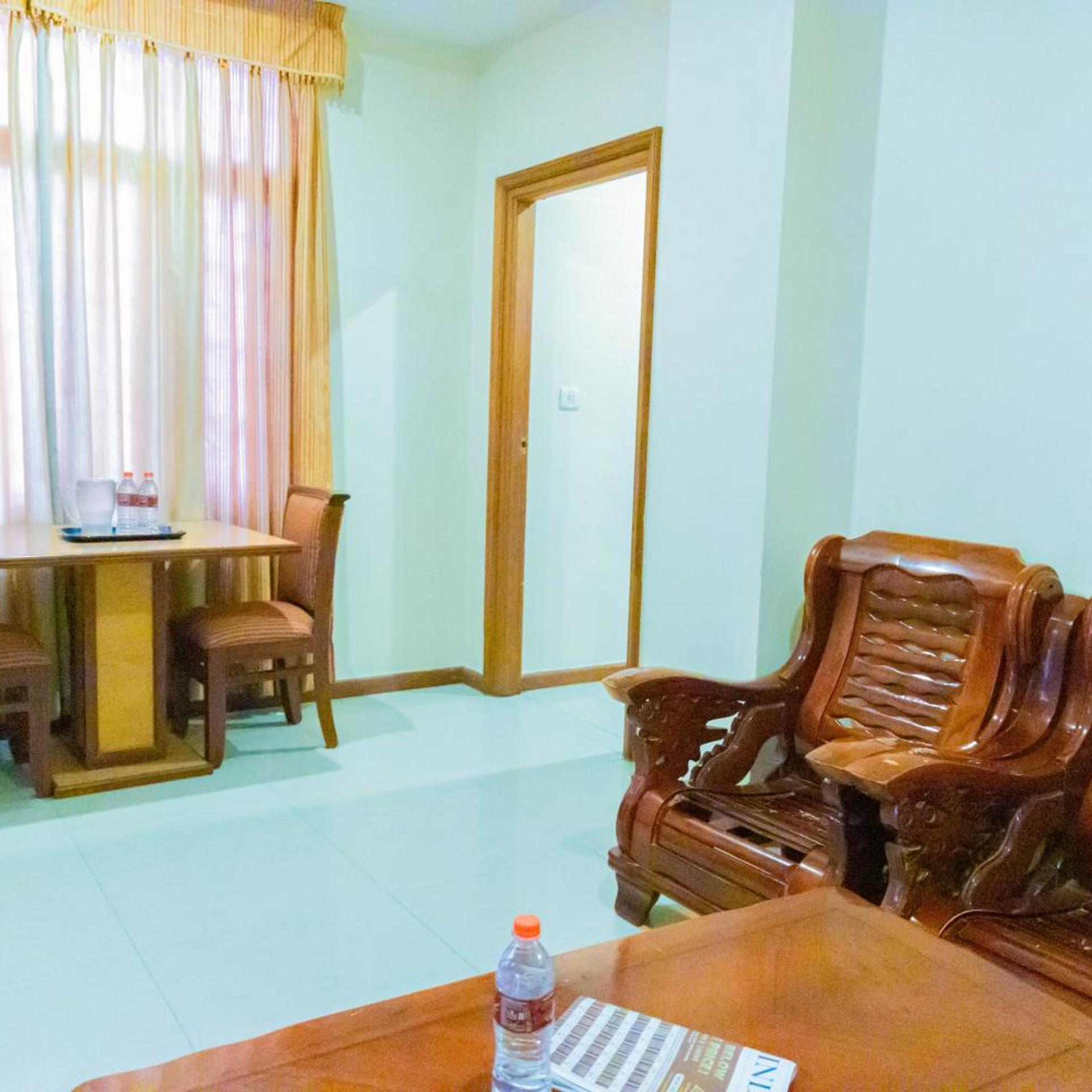 Hotel Chitra Park 14/17