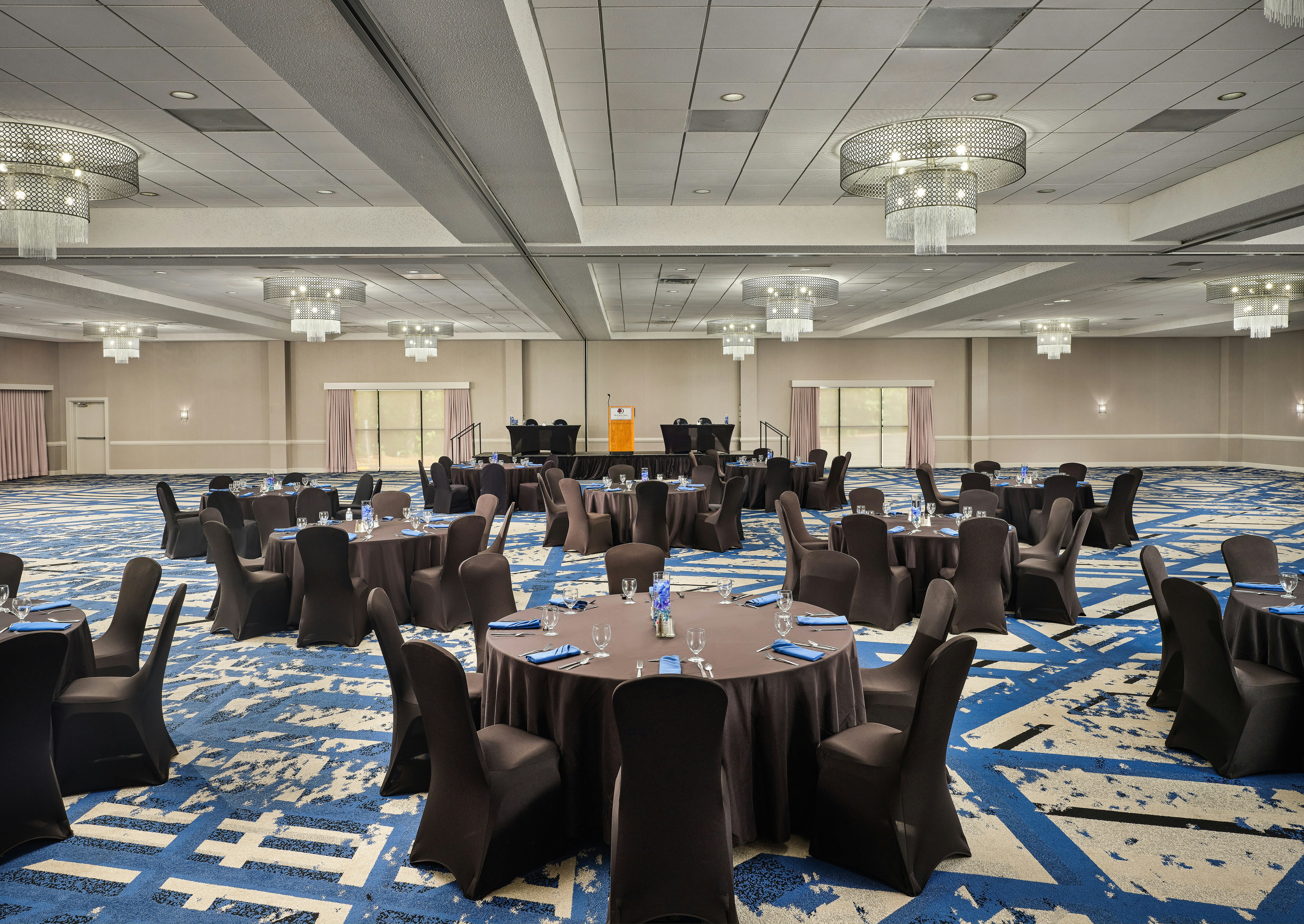 DoubleTree by Hilton Williamsburg 40/46