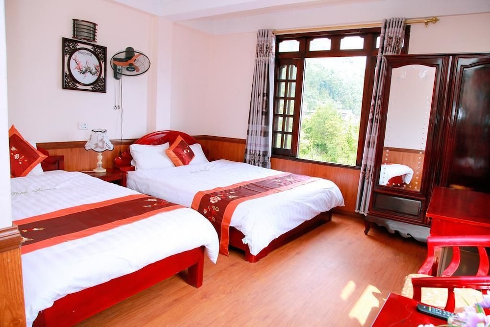 ROOM, QUADRUPLE