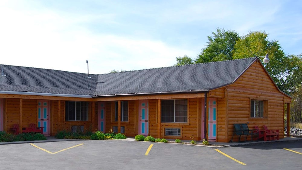 Marianna Inn Panguitch 3/30