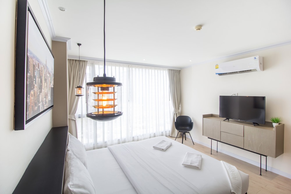 Hataara Hotel Huahin 12/46