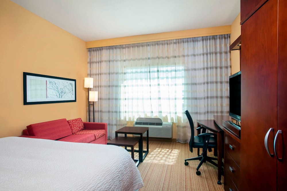 Courtyard By Marriott Miami Homestead 10/35