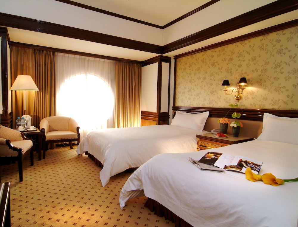ROOM, TRIPLE