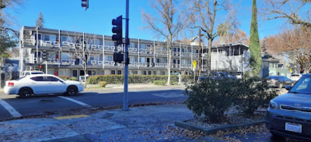 Capital City Inn Sacramento Convention Center CA 33/39