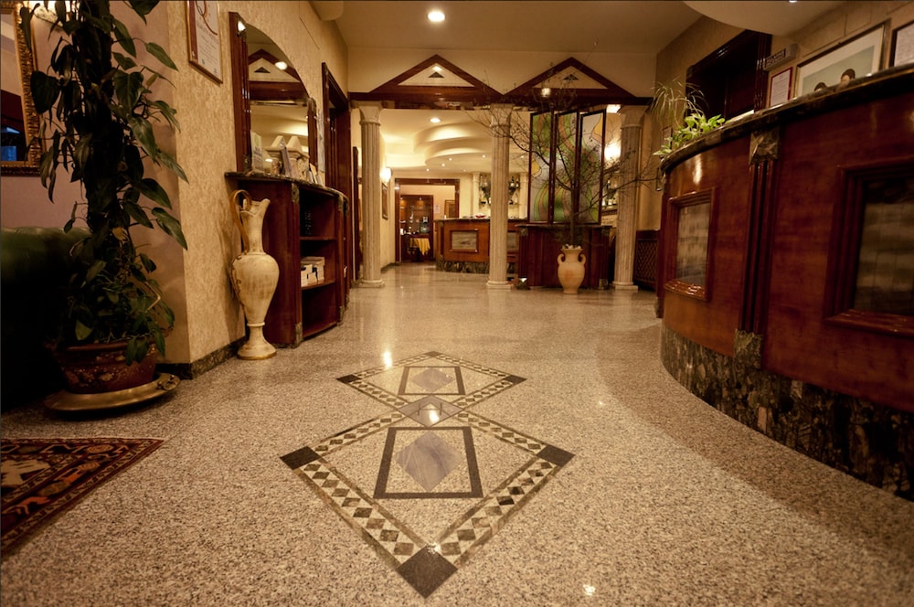 lobby