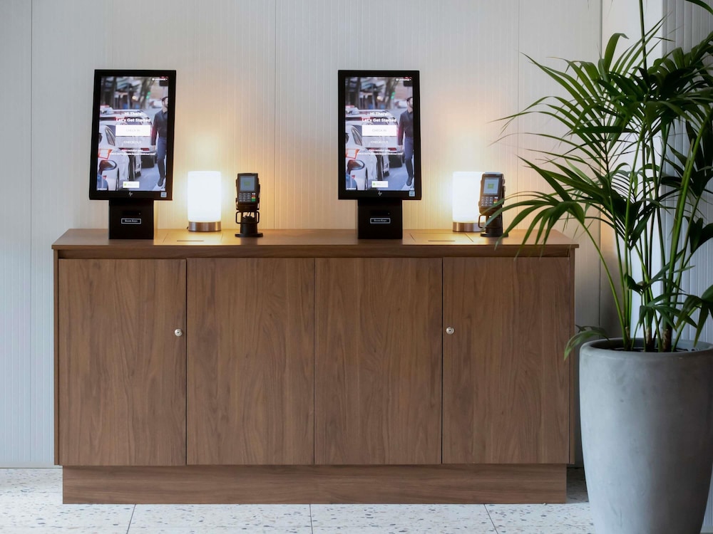ibis Styles Sydney Central 20/80