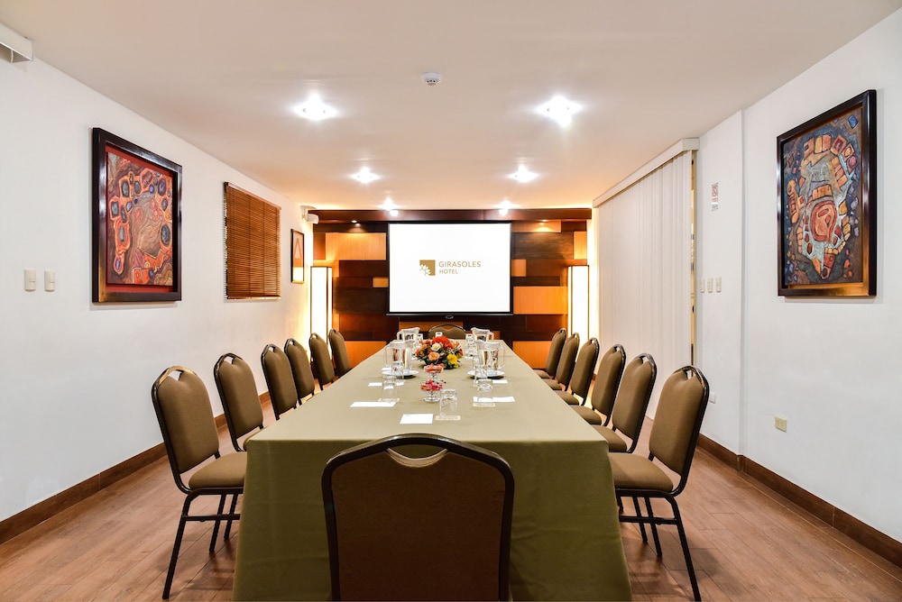 Girasoles Hotel 50/54