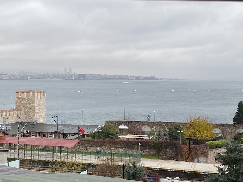 SPINEL HOTEL 42/50