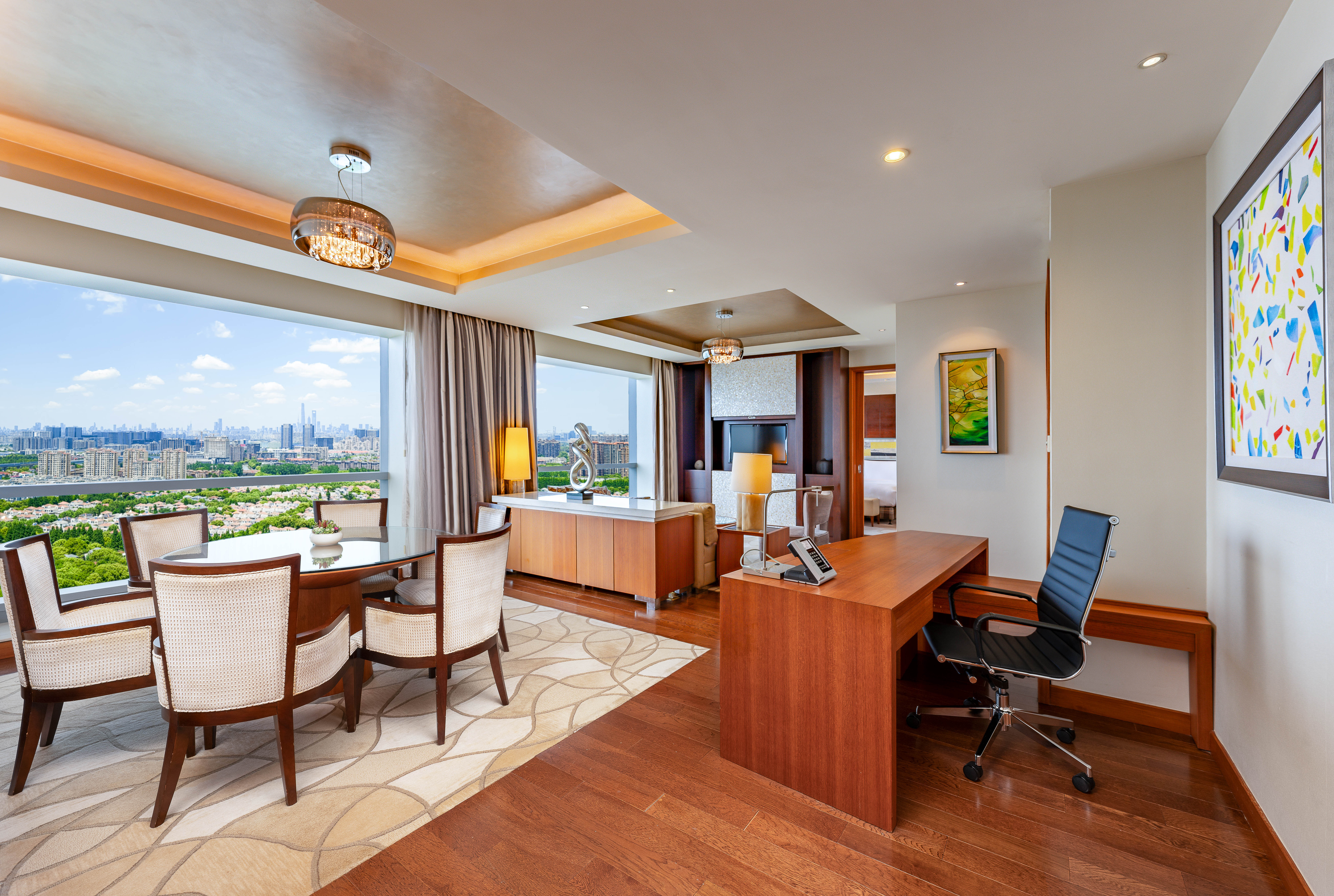 HOLIDAY INN SHANGHAI PUDONG KANGQIAO 32/50