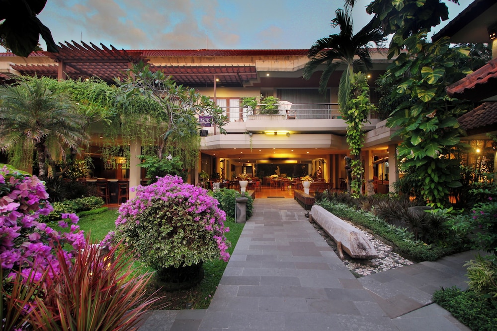 Parigata Resort Spa 2/71