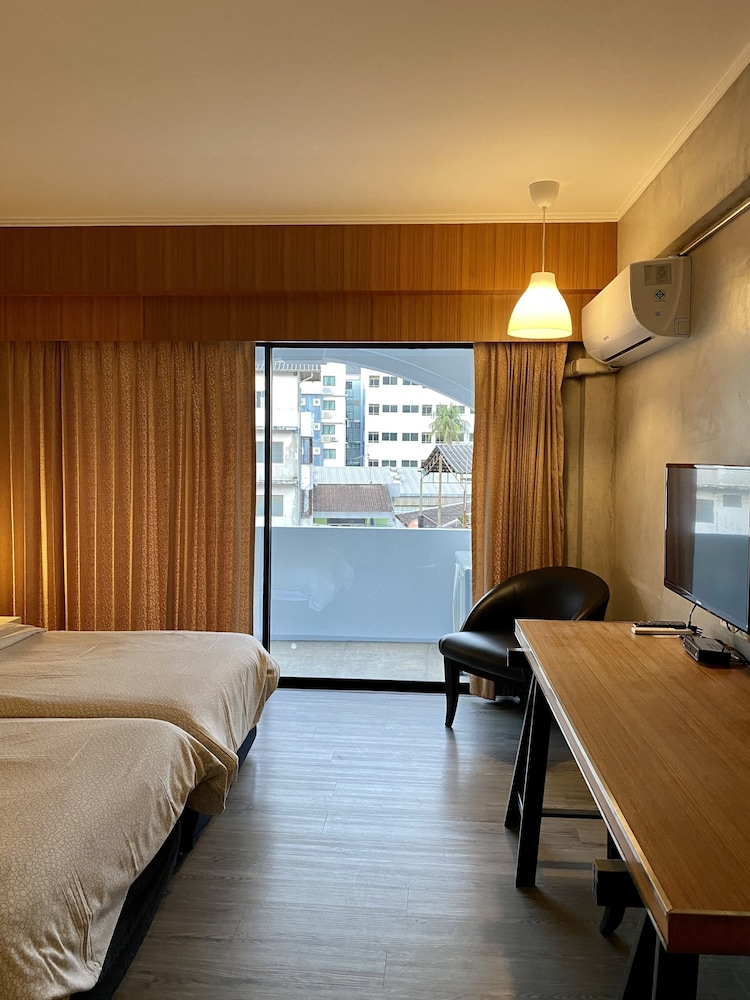 White Palace Hotel Bangkok 58/72