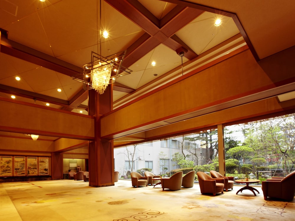 Hanabishi Hotel 8/70