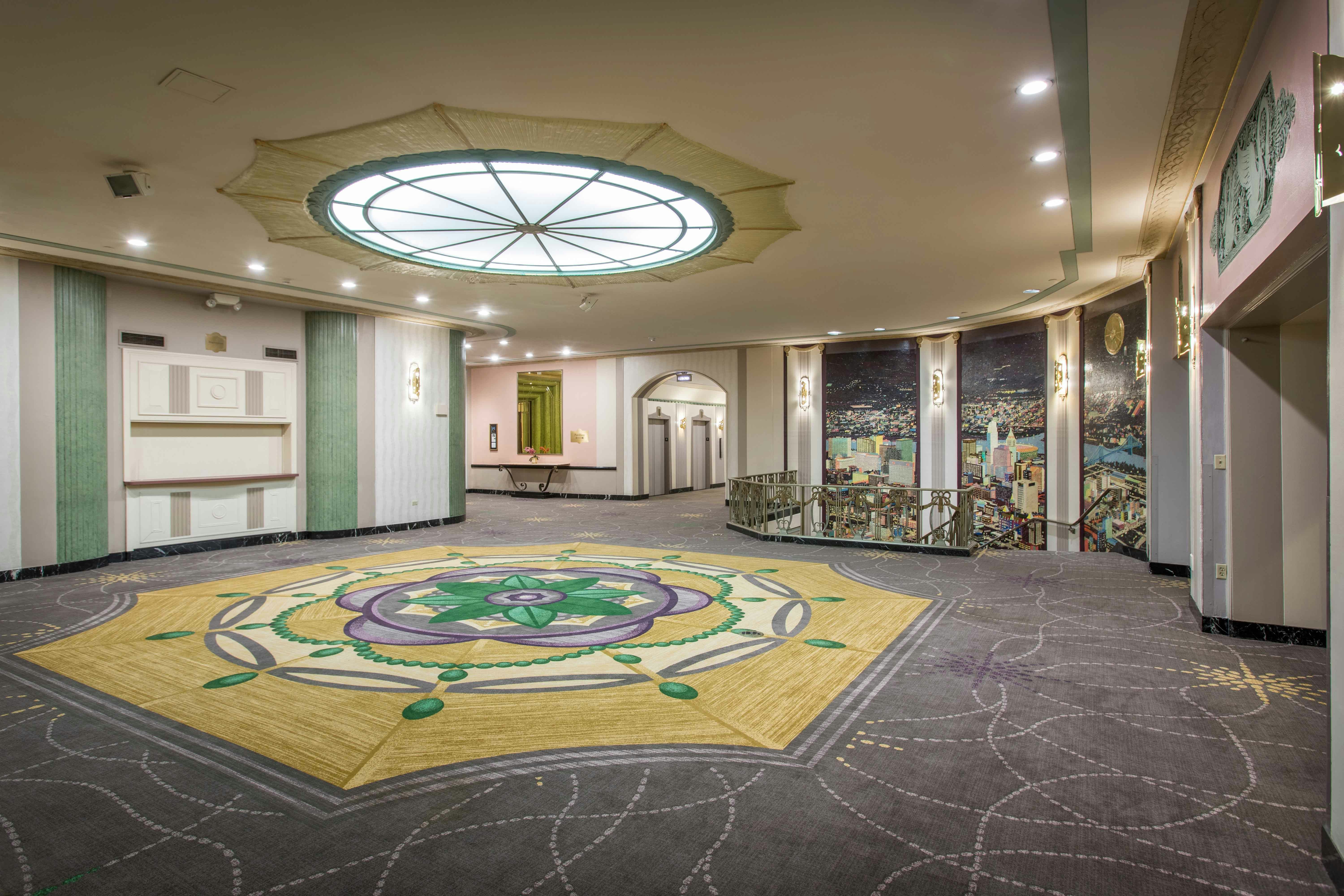Hilton Cincinnati Netherland Plaza 59/62