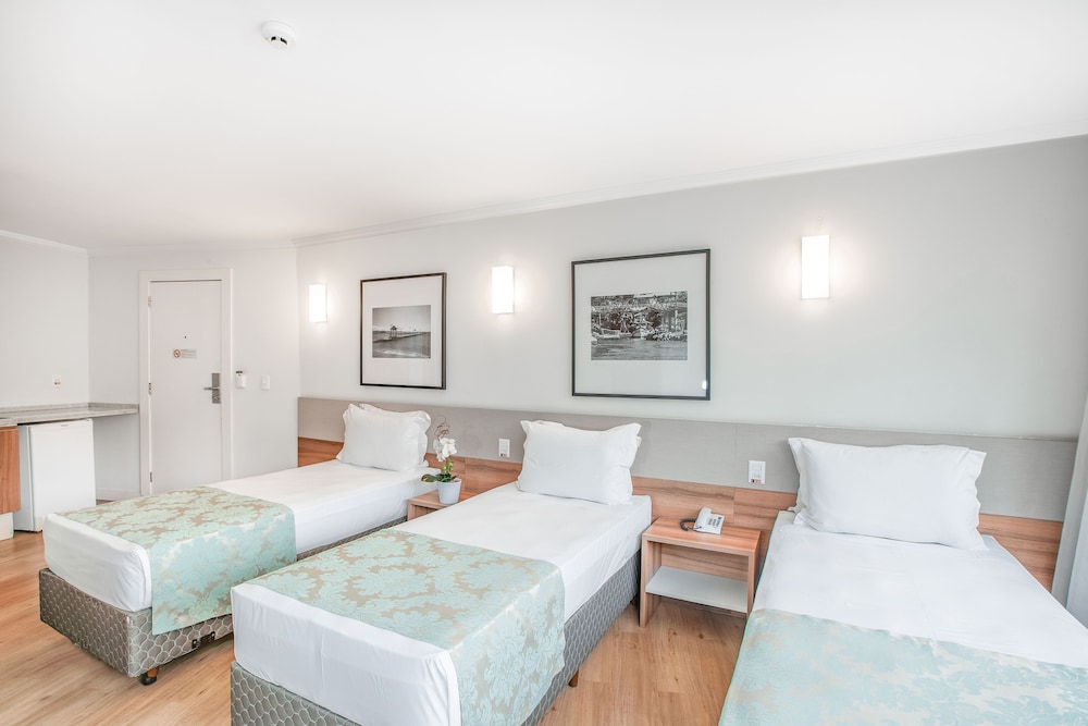 DELUXE, SUITE, CITY VIEW