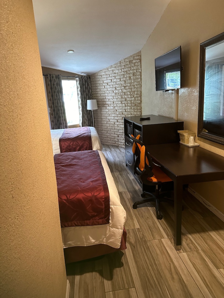 A-1 Budget Motel 34/38