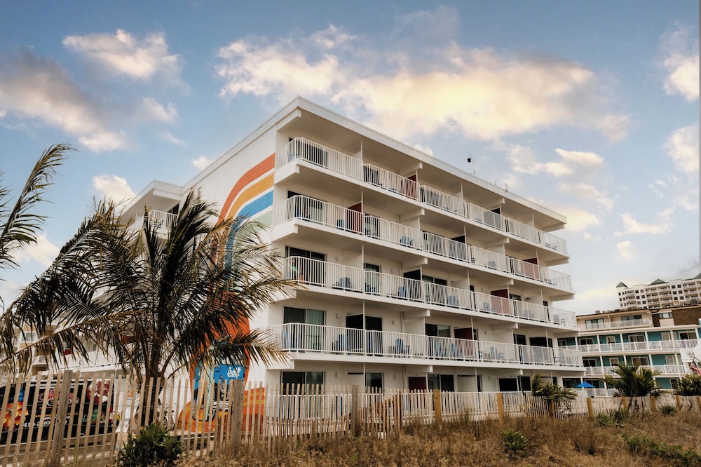 Atlantic OceanFront Inn 5/58
