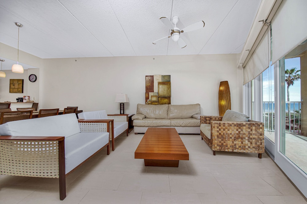 Peninsula Island Resort Spa All Suites 34/66