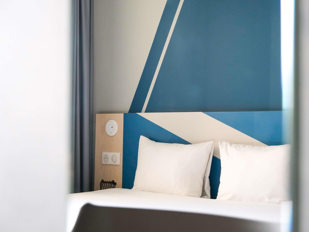 IBIS BUDGET TOULOUSE AEROPORT 46/67