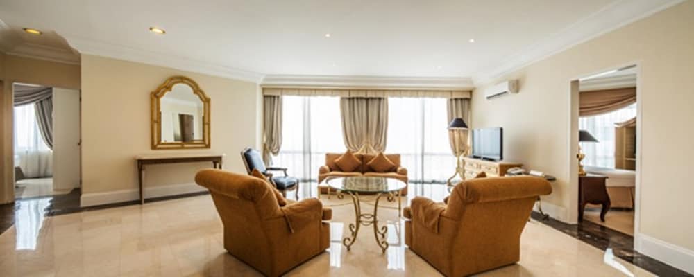 Batavia Apartments Hotel Service Residences 38/52