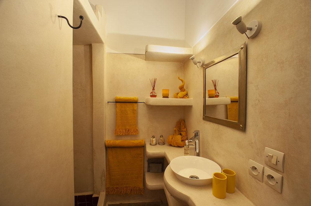 Riad Boussa 26/30