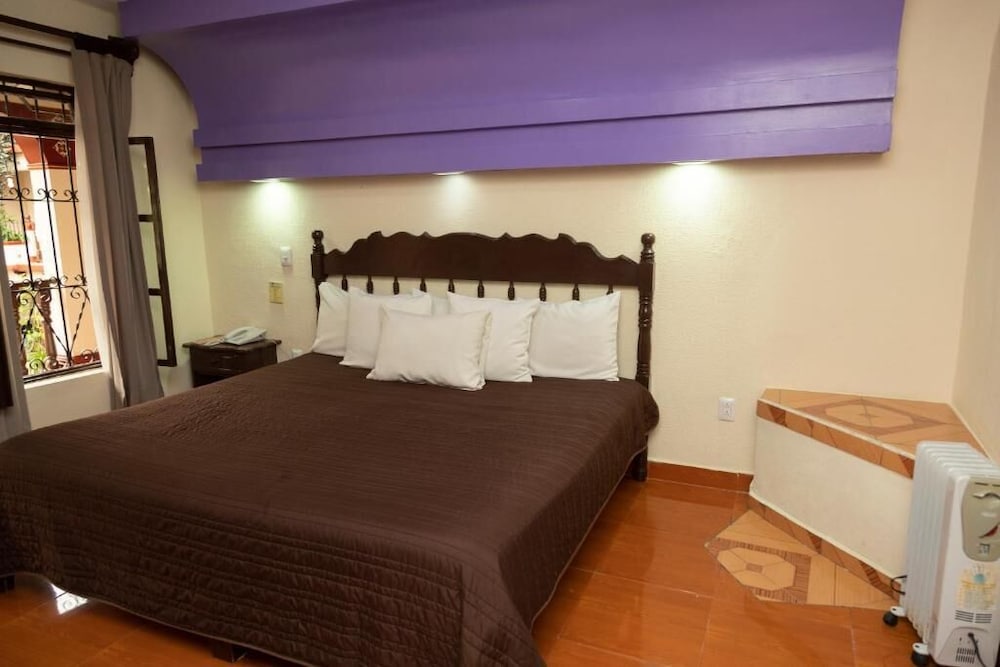 D Monica Hotel 23/45