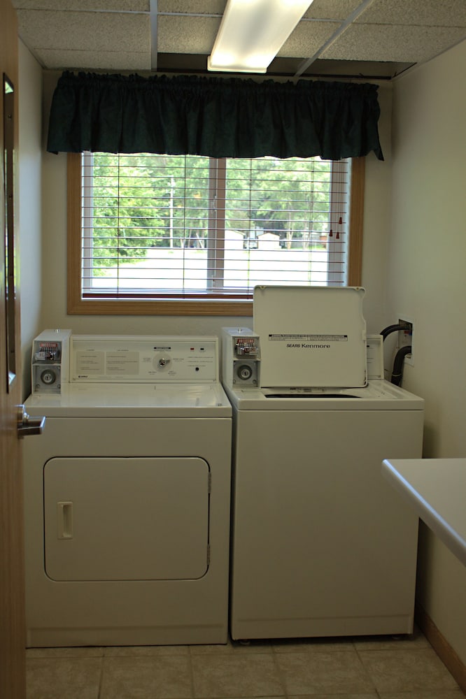 Americas Best Value Inn Annandale 37/57