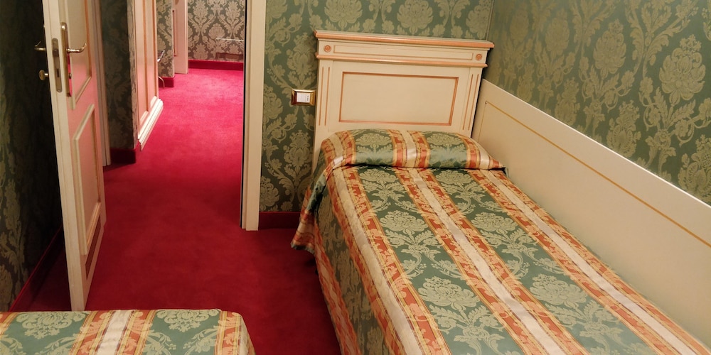 Hotel Villa Delle Palme 16/79