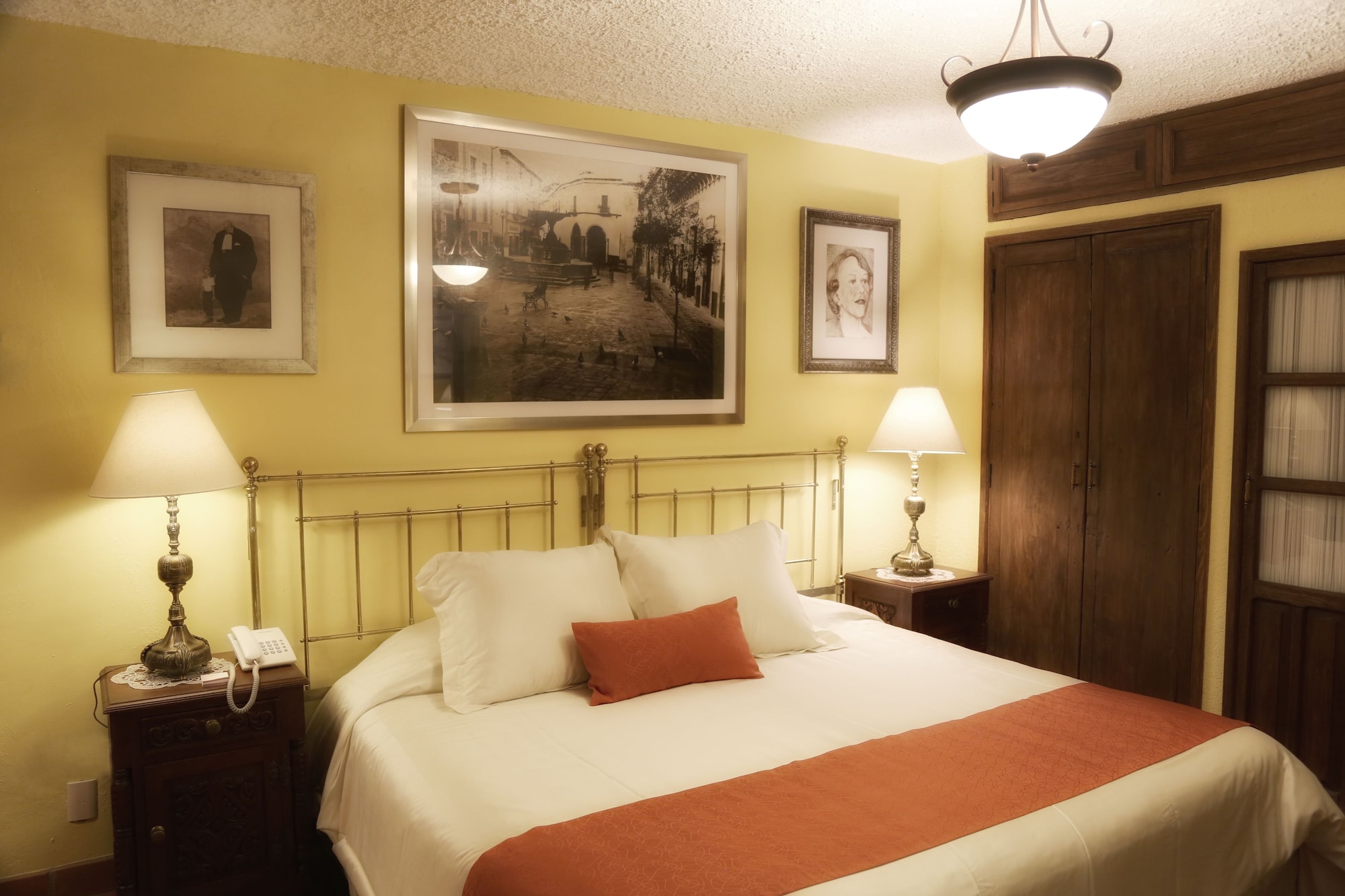 SUPERIOR, DOUBLE BED