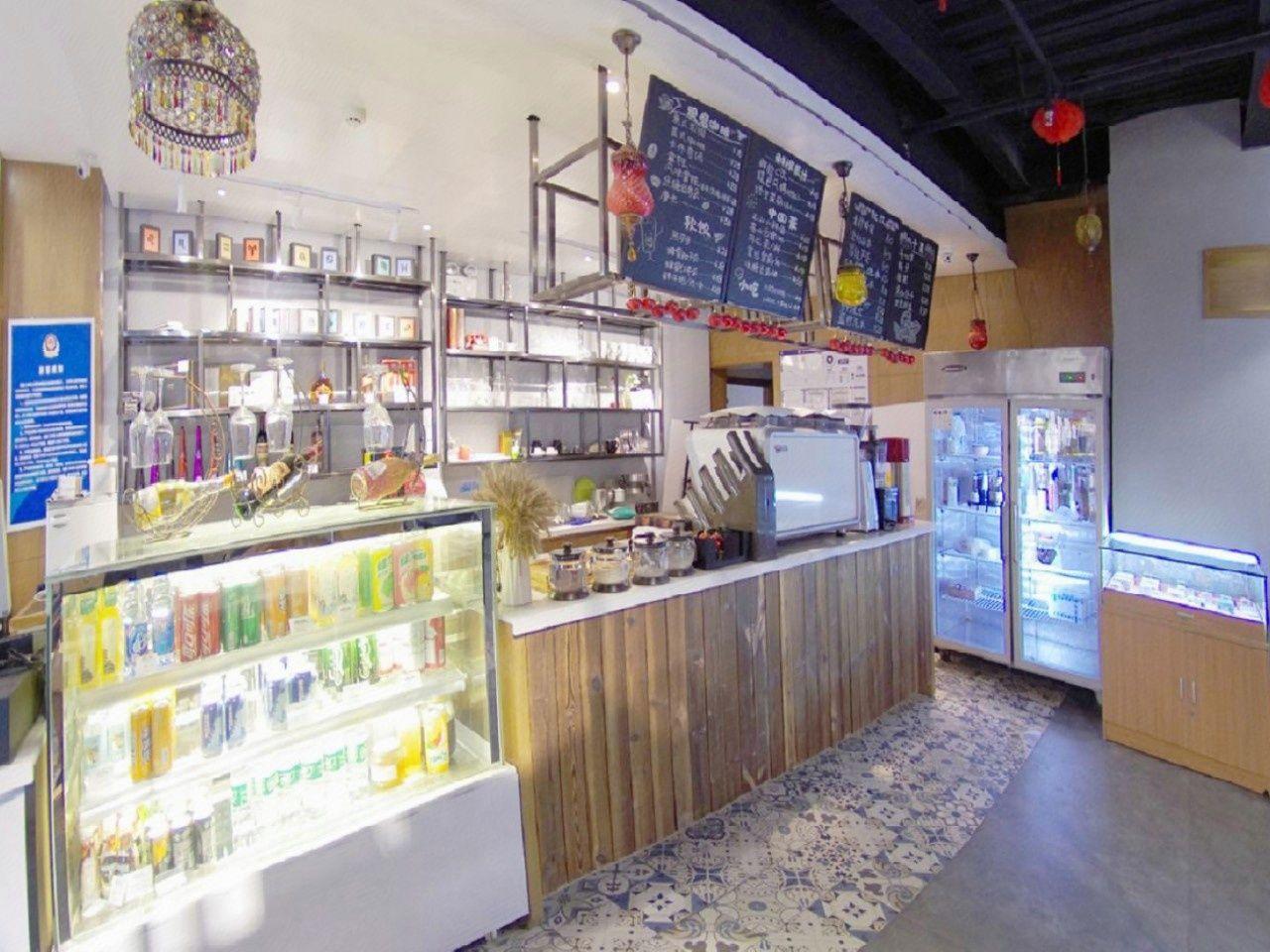 James Joyce Coffetel Beijing Yizhuang East Rongjing Street Metro Station 15/51