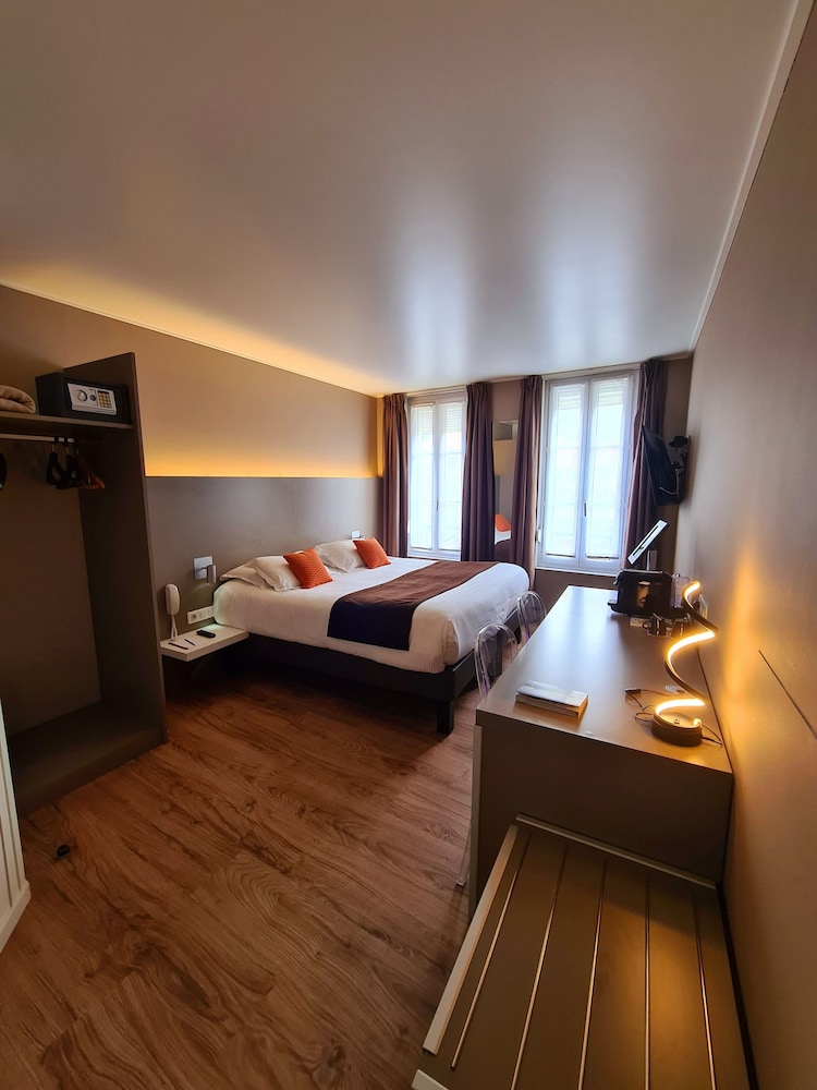 Hotel Le Renard 16/68