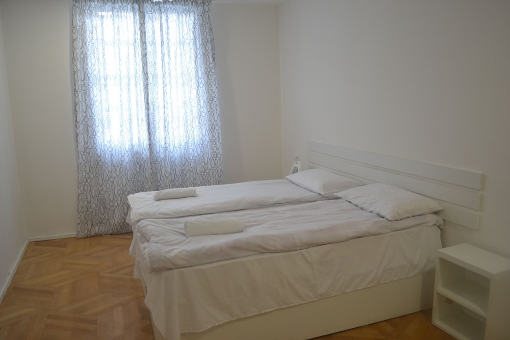Guest House 36 3/14