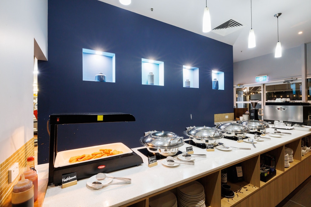 Novotel Darwin CBD 50/64