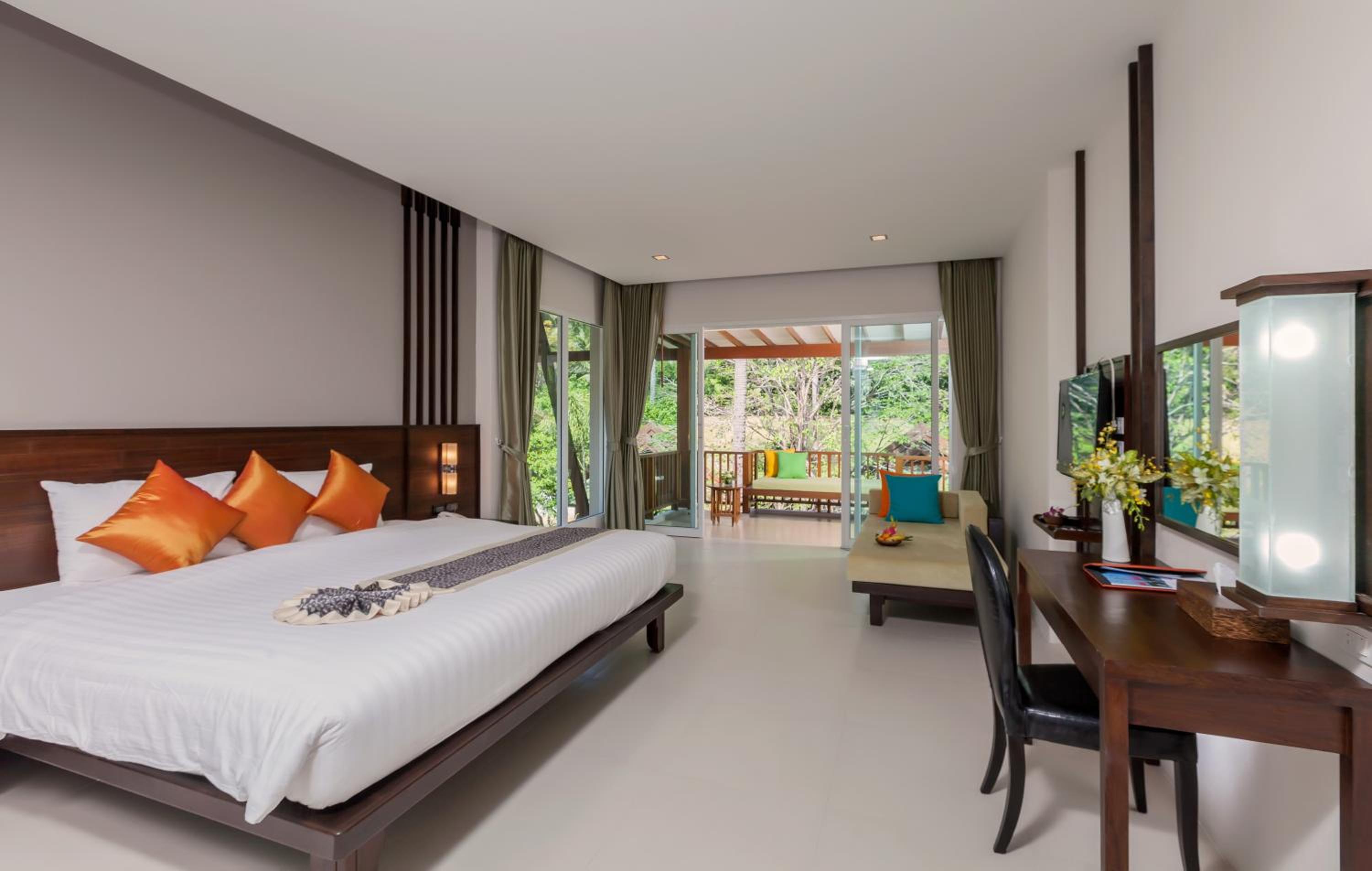 Grand, Deluxe, Double Bed, Sunset Wing, Sand Sea Resort Railay Beach 8/10