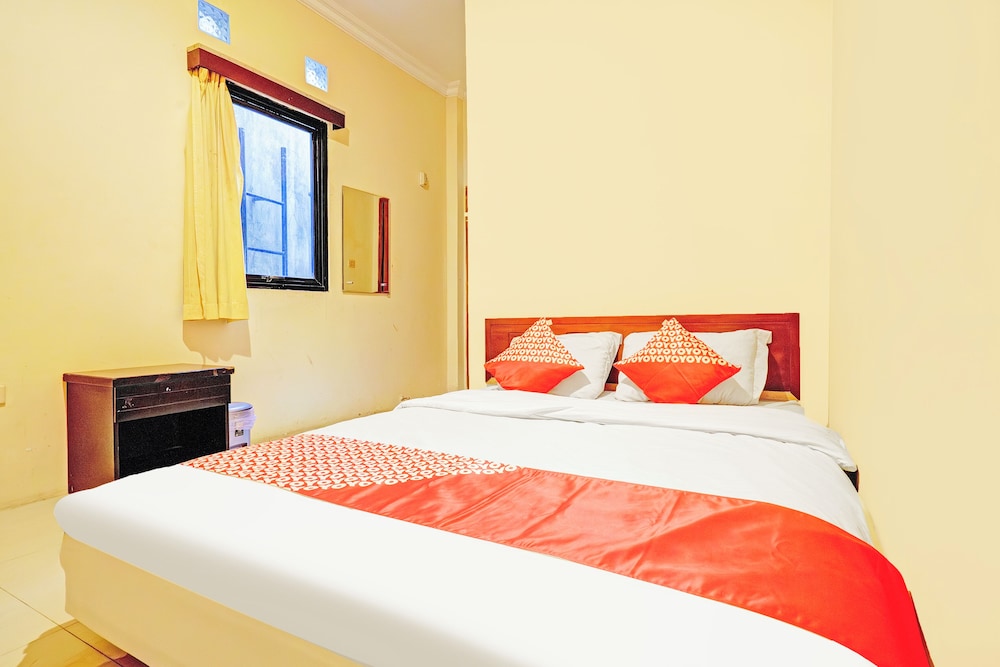 Oyo 230 Maleo Residence 21/55