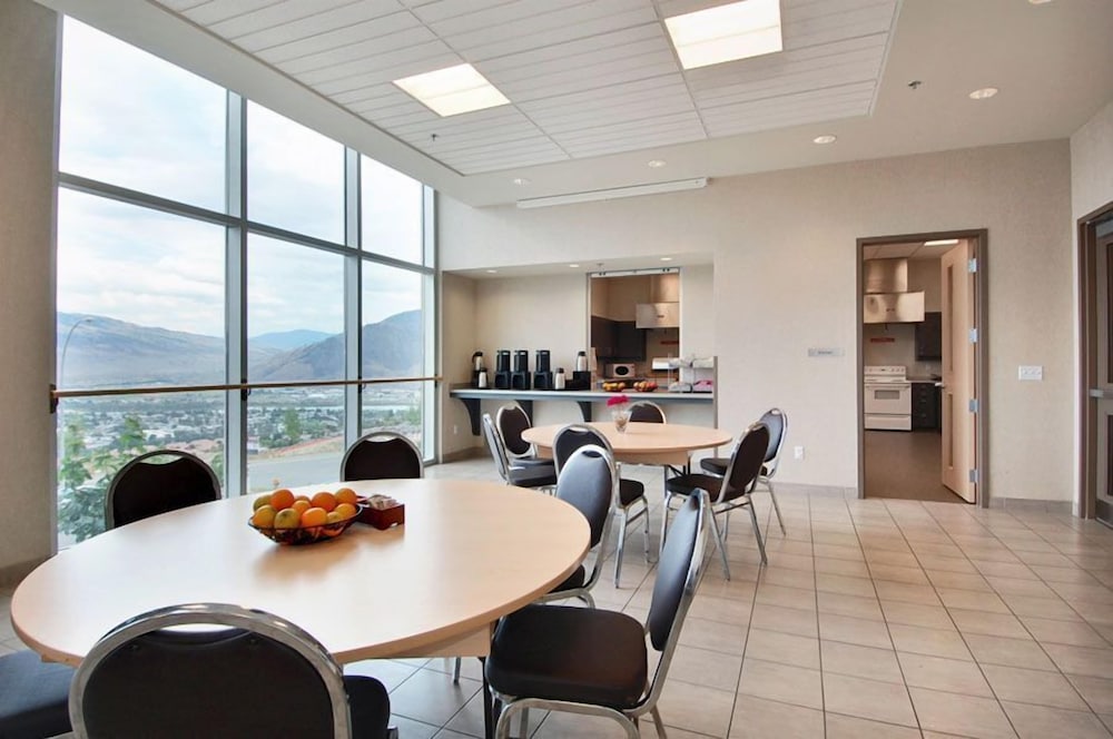 Residence & Conference Centre - Kamloops 33/61