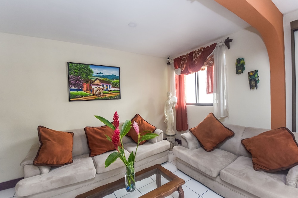 Berlor Airport Inn 26/50