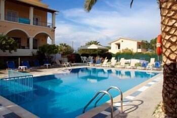 Coral Beach Hotel 17/21
