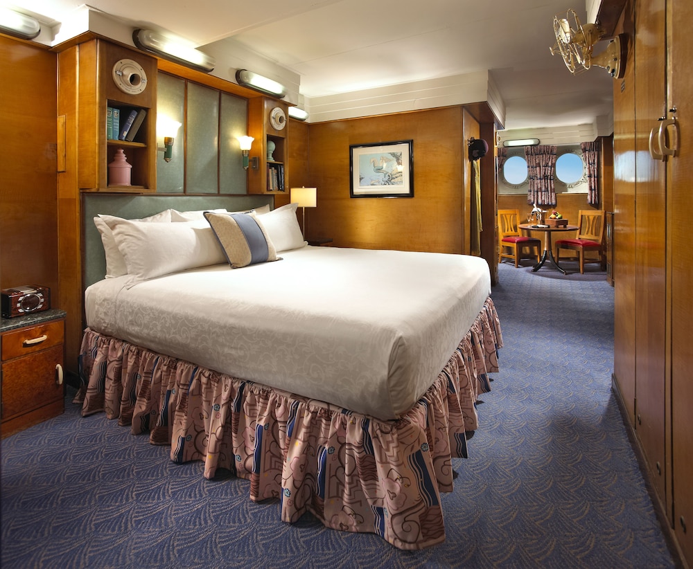 The Queen Mary 26/56