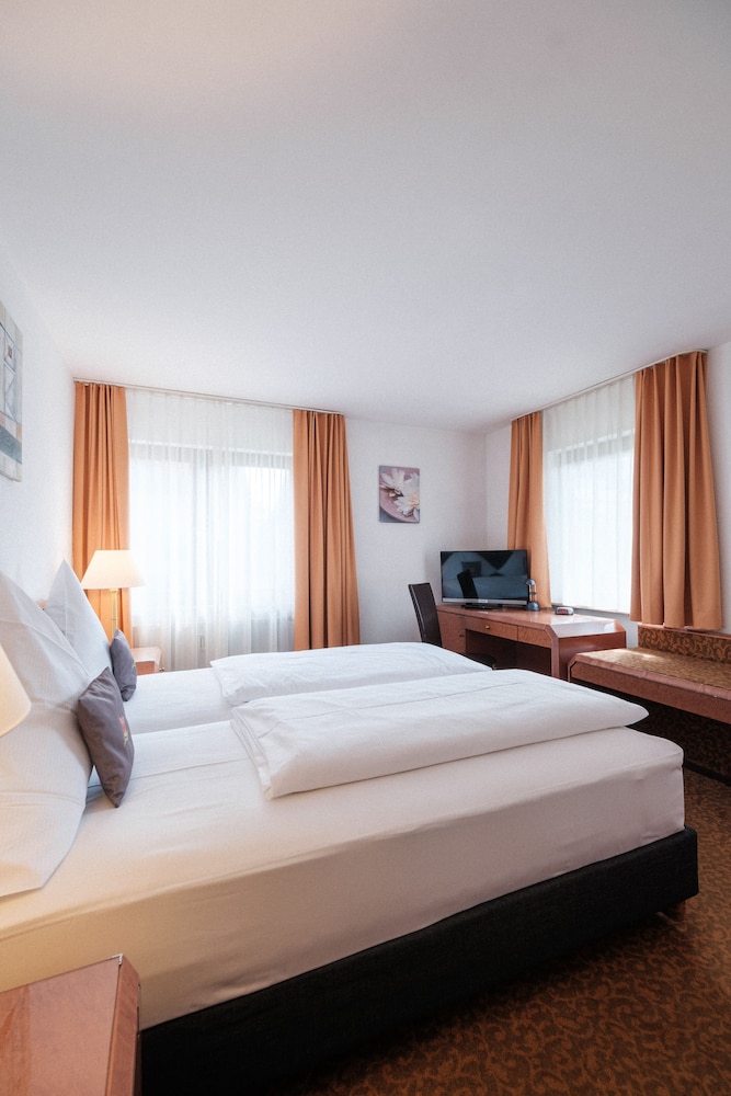 COMFORT, DOUBLE BED