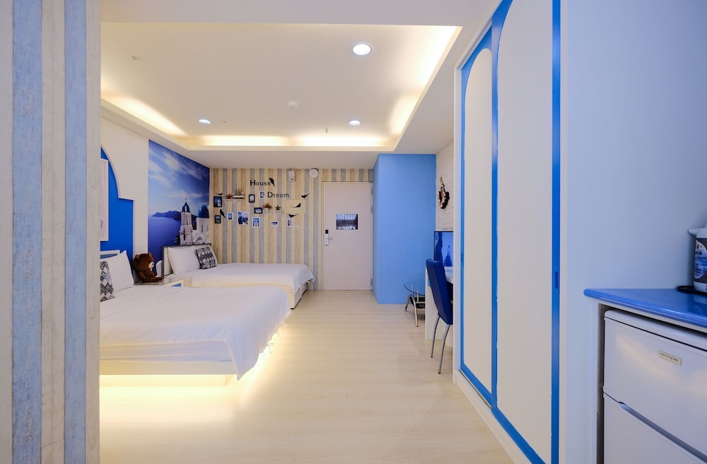 85 Asia Hotel 3/69