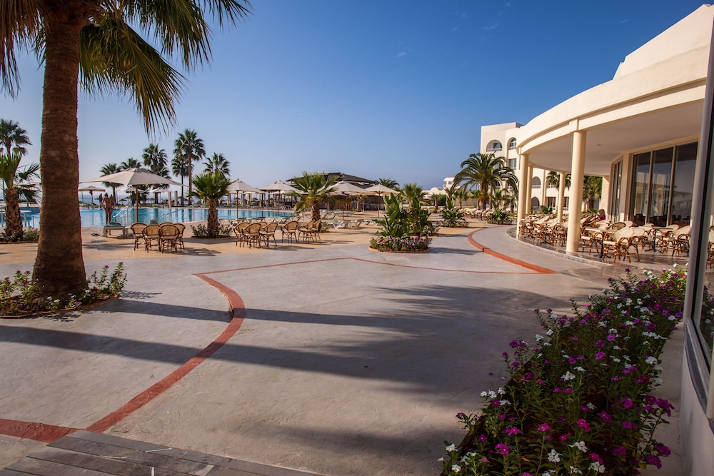 Khayam Garden Beach Resort & Spa 49/61