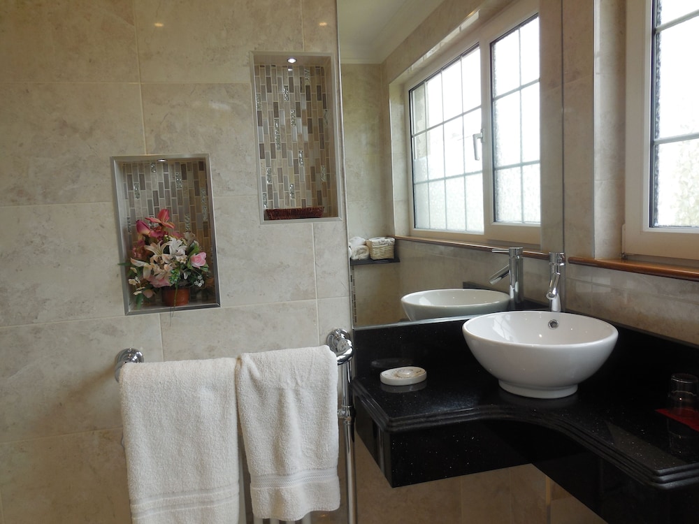 Crystal Springs B&B 59/61