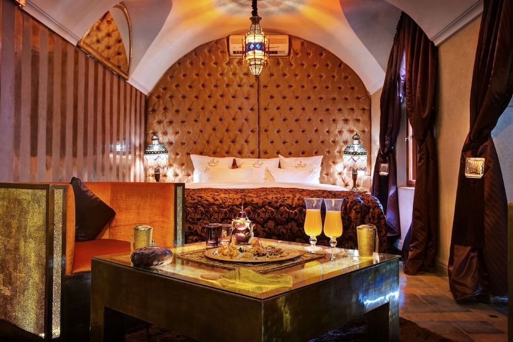 Riad Wow 76/80