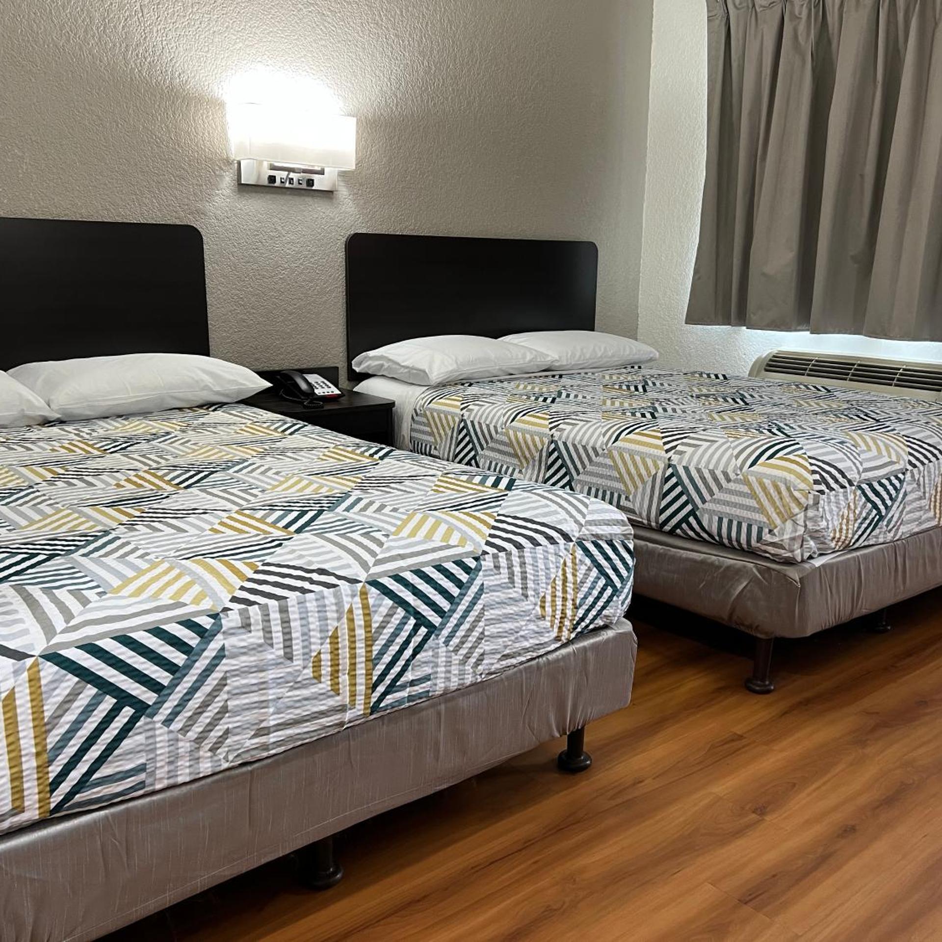غرفة رباعية، Motel6 Longview, TX 6/10