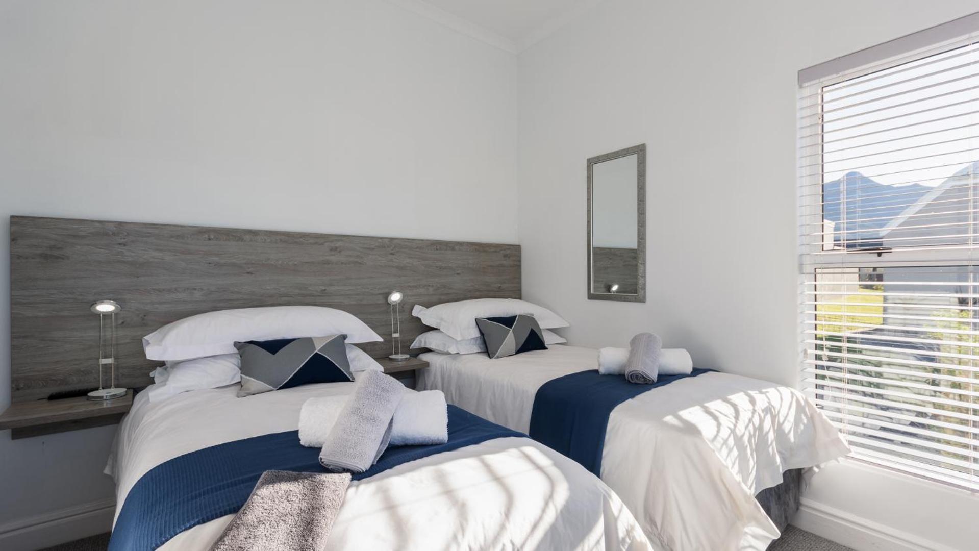 21 Manor Kingswood 6/41