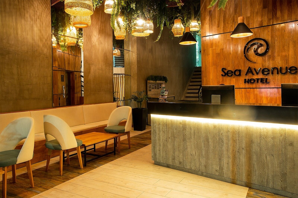 Sea Avenue Hotel 38/47