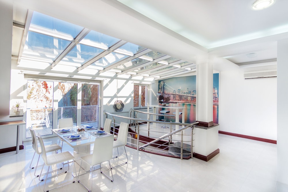 Central Park Residence 42/68