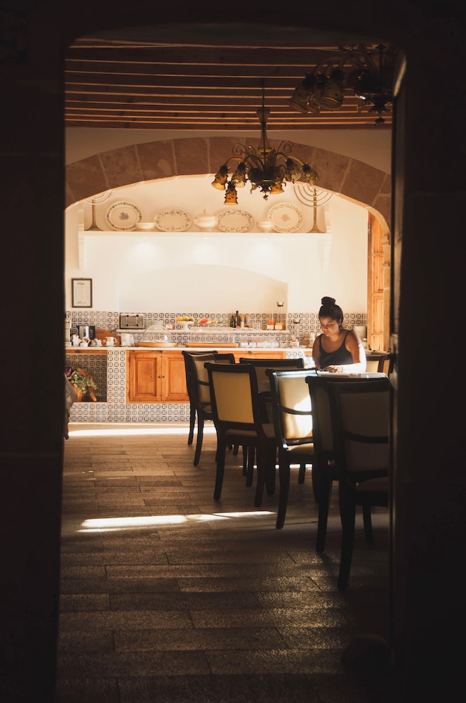 Finca Hotel Can Estades 50/63